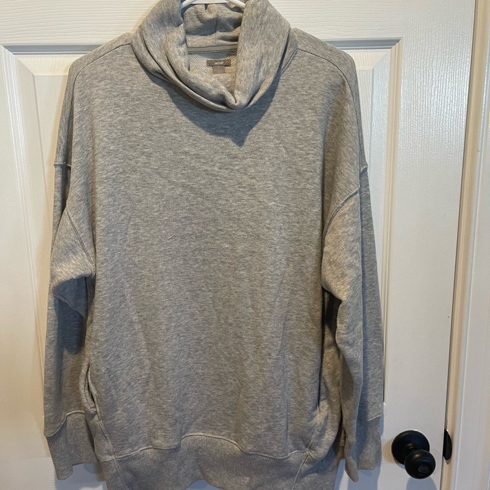 Aerie small gray tunic shirt